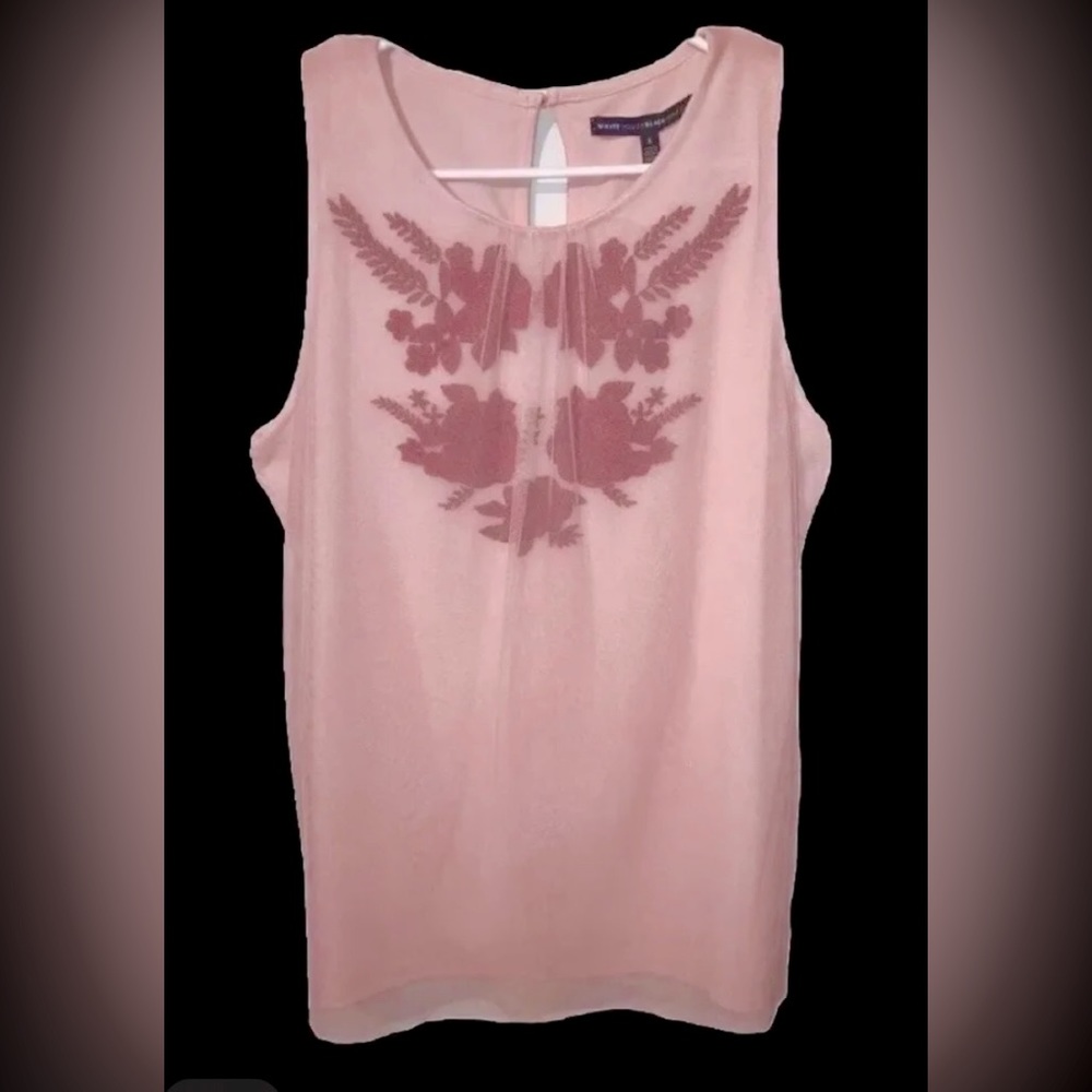 NWT $99 White House Black Market Pink Appliqué Floral Sleeveless Top Size S